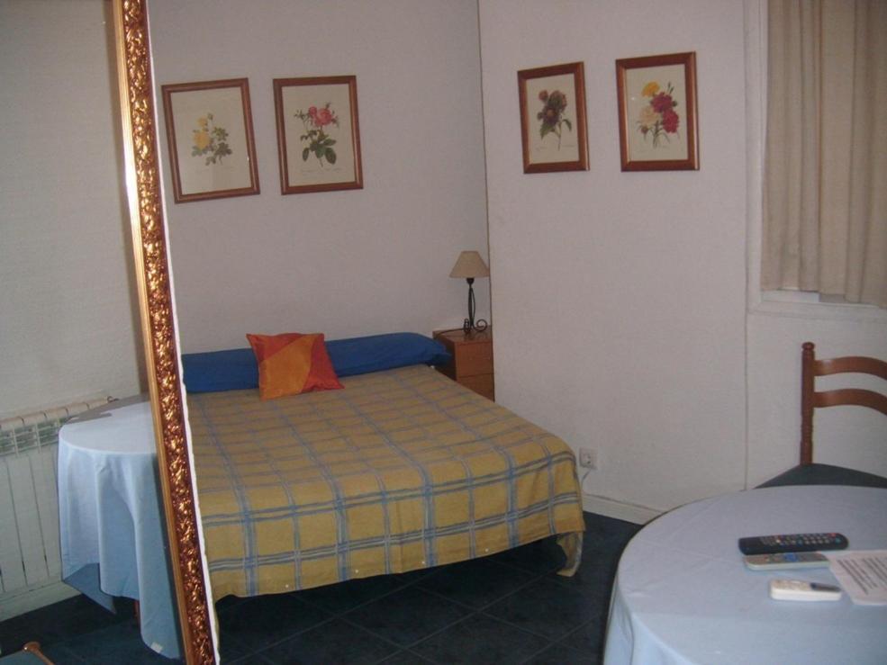 מדריד Puerta Del Sol Rooms חדר תמונה