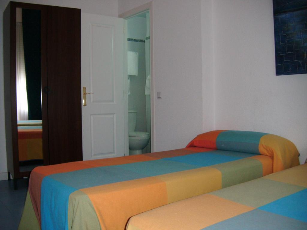 מדריד Puerta Del Sol Rooms חדר תמונה